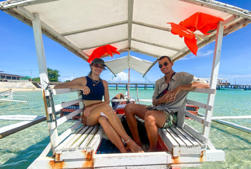 siargao island hopping couple